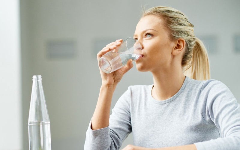 UỐNG NƯỚC ĐÚNG CÁCH BẠN ĐÃ BIẾT CHƯA